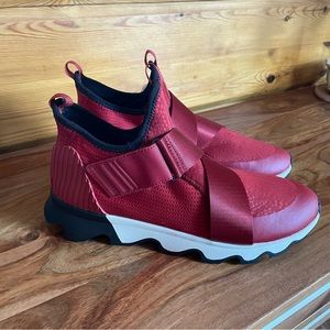 Sorel Woman’s kinetic Red sneakers with strap- Size 11.